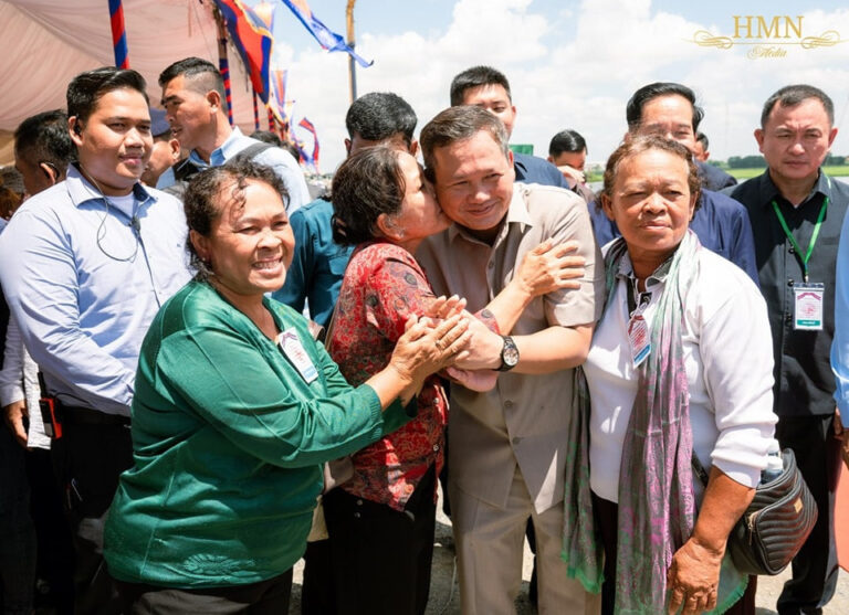 Prime Minister Urges Active Involvement in Supporting the Elderly