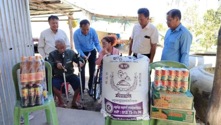 Kampong Chhnang Social Affairs Department Extends Support to People with Disabilities and Families through Donations